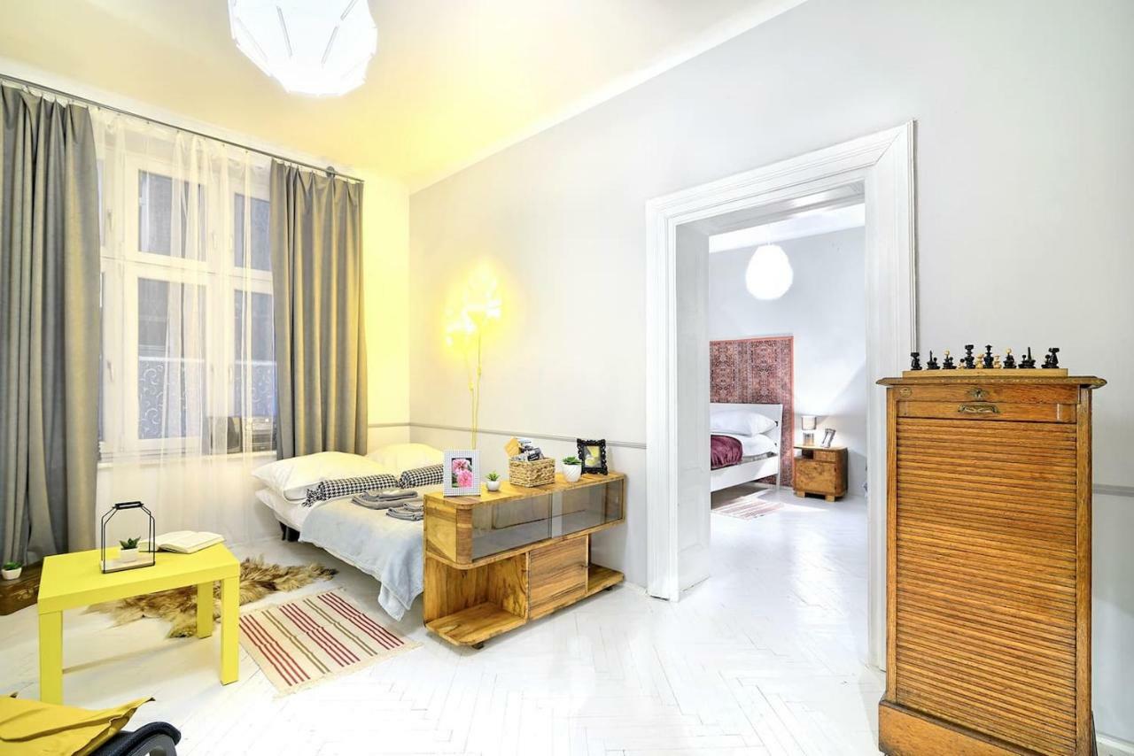 Luxury Retro Apartment, City Center, Wifi Krakau Buitenkant foto