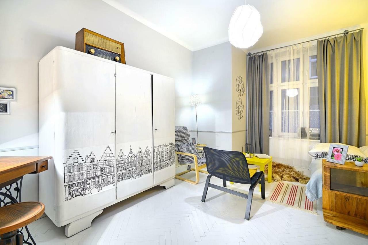 Luxury Retro Apartment, City Center, Wifi Krakau Buitenkant foto