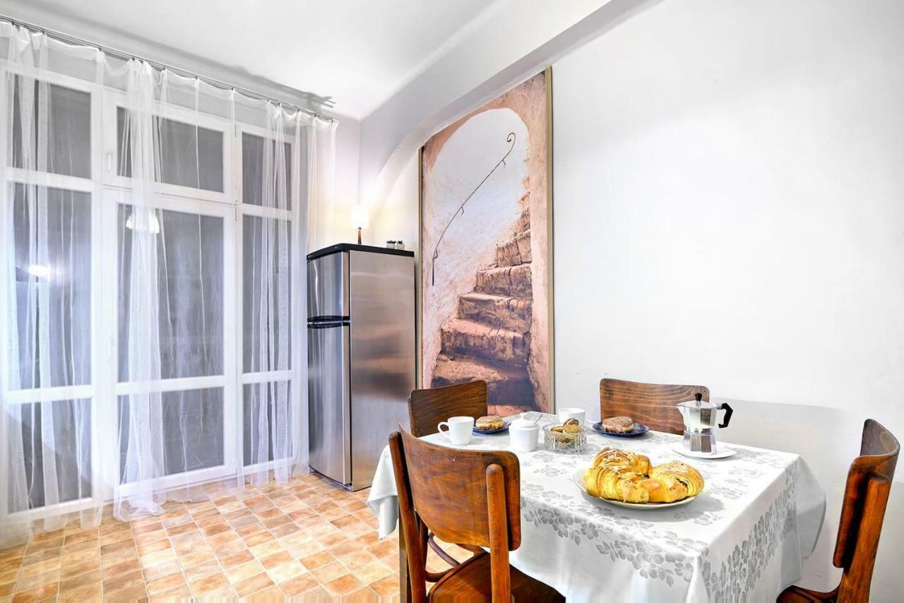 Luxury Retro Apartment, City Center, Wifi Krakau Buitenkant foto