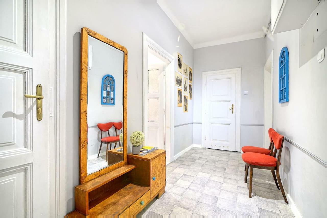 Luxury Retro Apartment, City Center, Wifi Krakau Buitenkant foto
